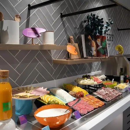 Ibis Styles 3* Santender