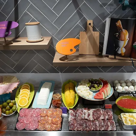 Отель Ibis Styles Сантандер