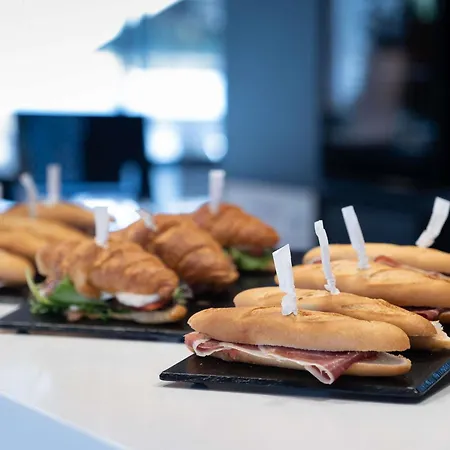 Отель Ibis Styles Сантандер