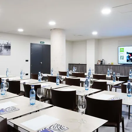 Ibis Styles فندق سانتاندر