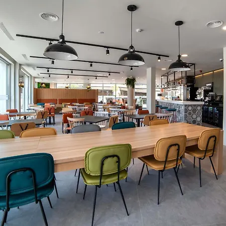 Ibis Styles 3*