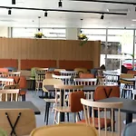 ホテル Ibis Styles 3*