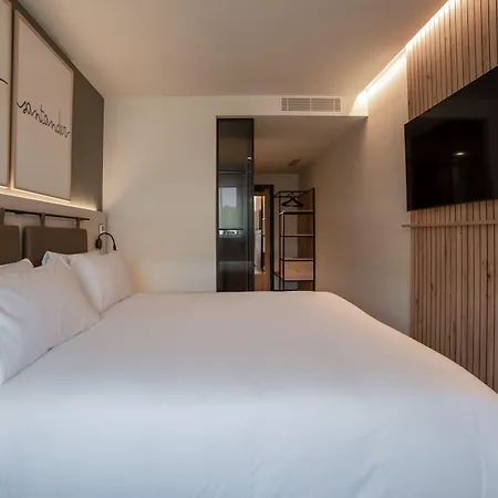 Ibis Styles Hotell 3*